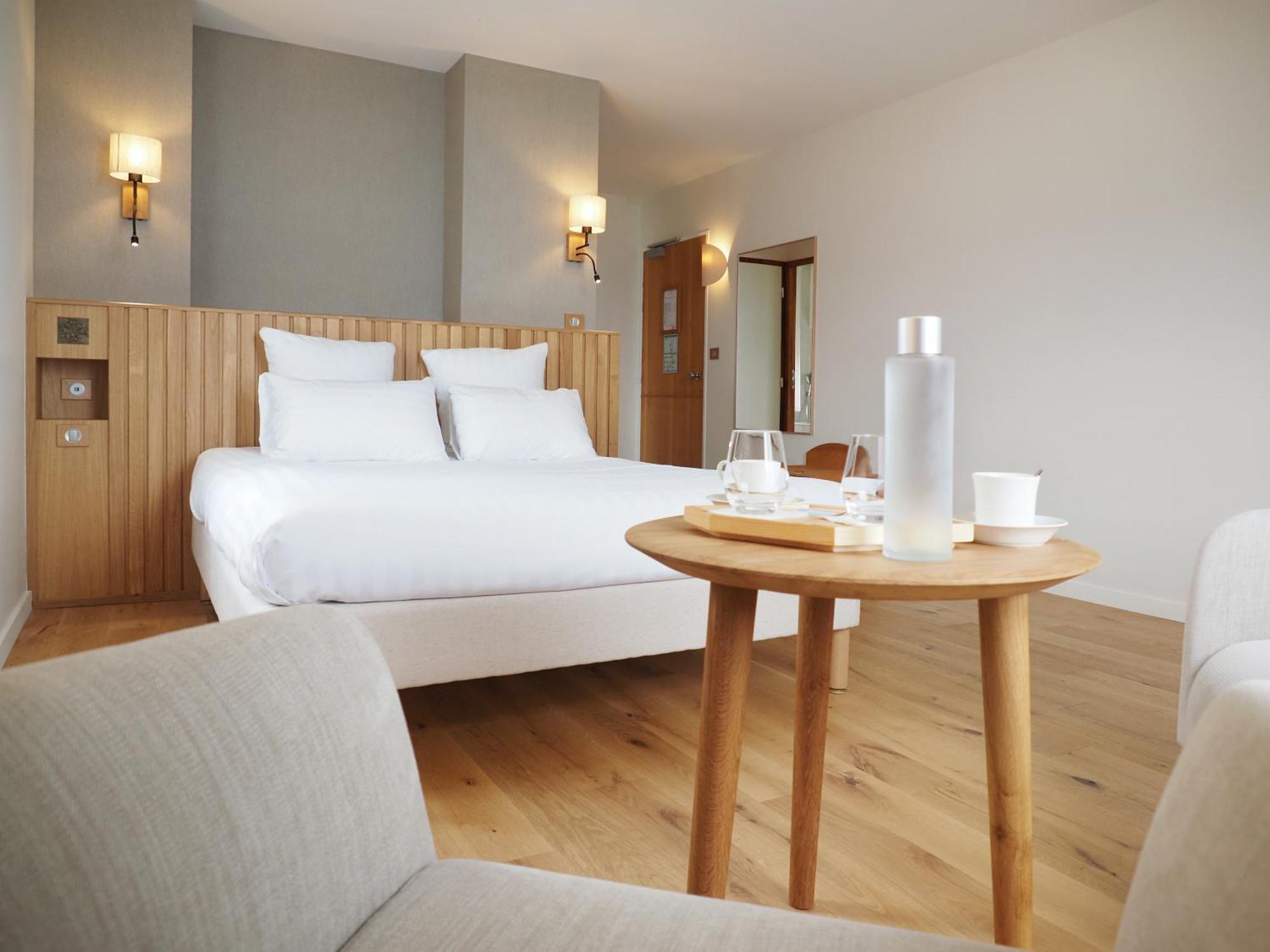 Logis Hotel De Carantec Eksteriør billede